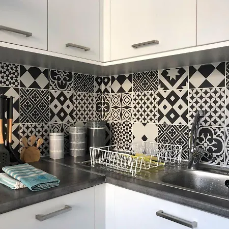 Go Sea Sunny With Terrace 5 Min To Ajia Napa