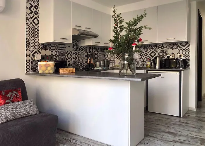 아파트 Go Sea Sunny With Terrace 5 Min To